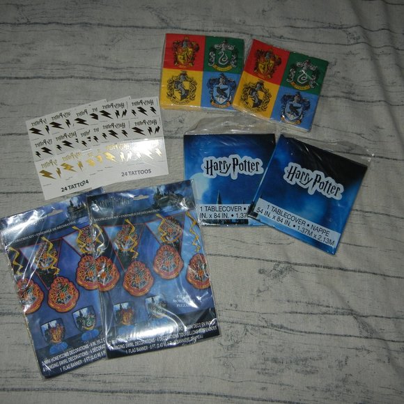Harry Potter Birthday Party Supplies Bundle - Picture 1 of 2